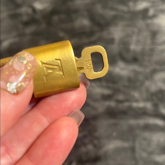 Louis Vuitton Gold Key Holder - Picture 3 of 4